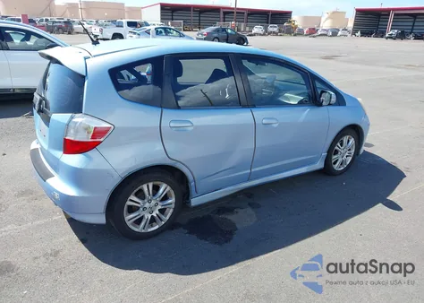 2010 Honda Fit Sport из США, поврежденный, VIN JHMGE8H40AC023184